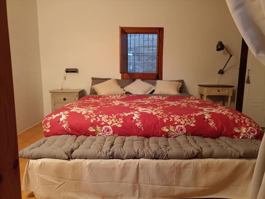 Casa Acogedora Con Barbacoa Villa Miravet Ngoại thất bức ảnh